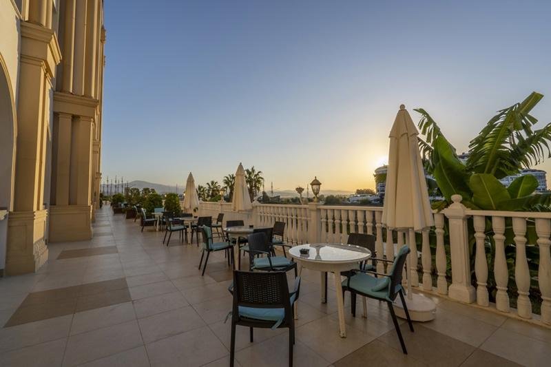 Side utazás J adore Deluxe Hotel & Spa