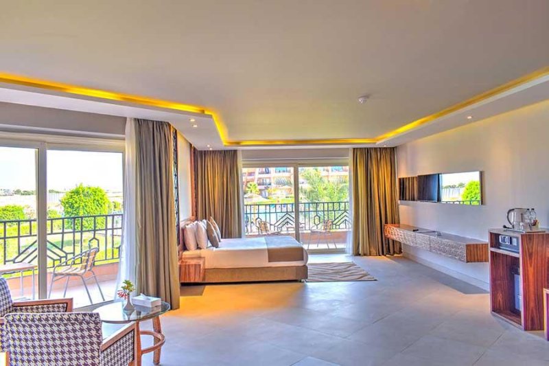 Hurghada utazás Jasmine Palace Resort