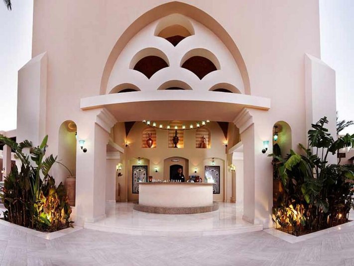 Hurghada utazás Jaz Makadina