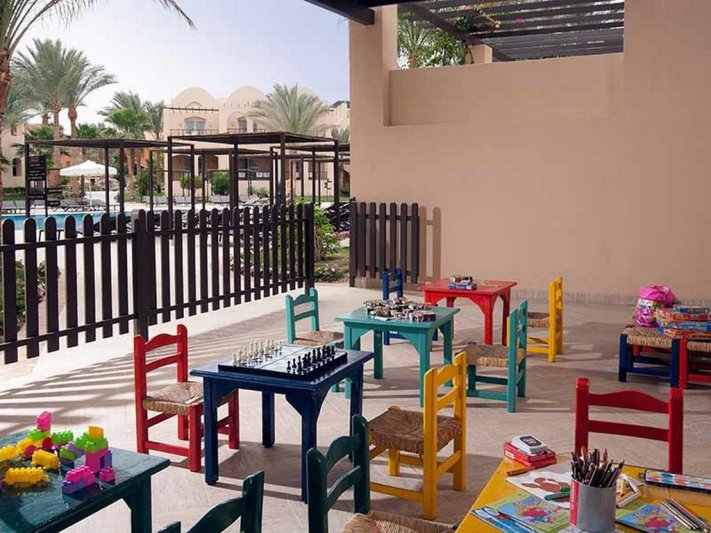 Hurghada utazás Jaz Makadina