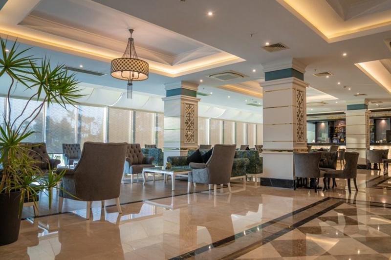 Kemer utazás Karmir Resort & Spa