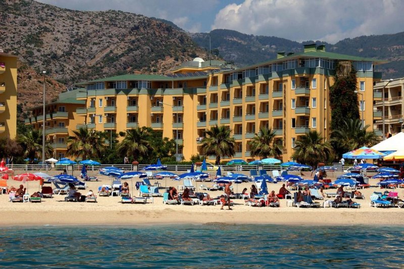 Alanya utazás Hotel Kleopatra Dreams Beach