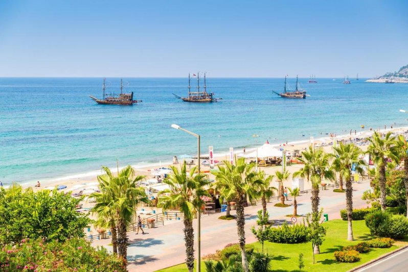 Alanya utazás Hotel Kleopatra Dreams Beach