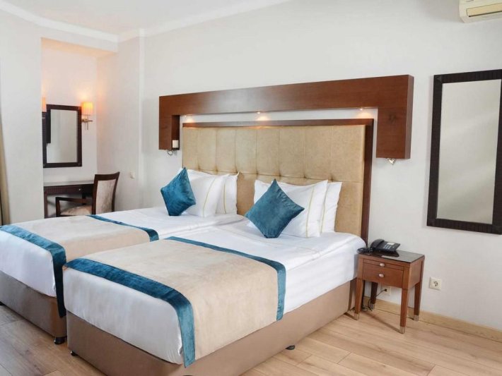 Izmir utazás Korumar Hotel De Luxe
