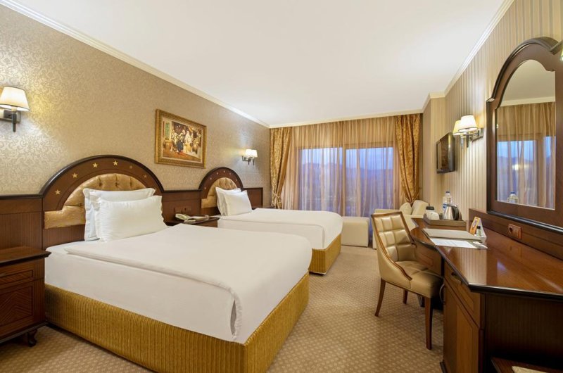 Antalya utazás Megasaray Westbeach Antalya