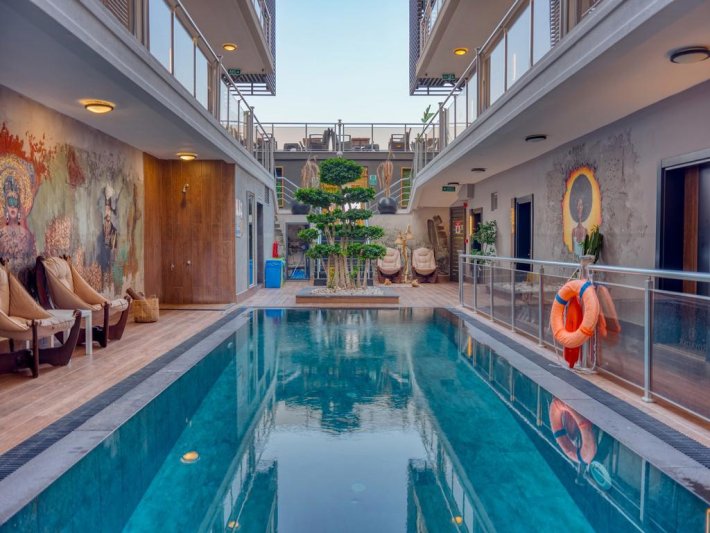 Alanya utazás Royalisa Palmiye Beach Hotel