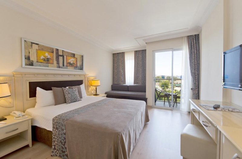 Antalya utazás Sealife Family Resort