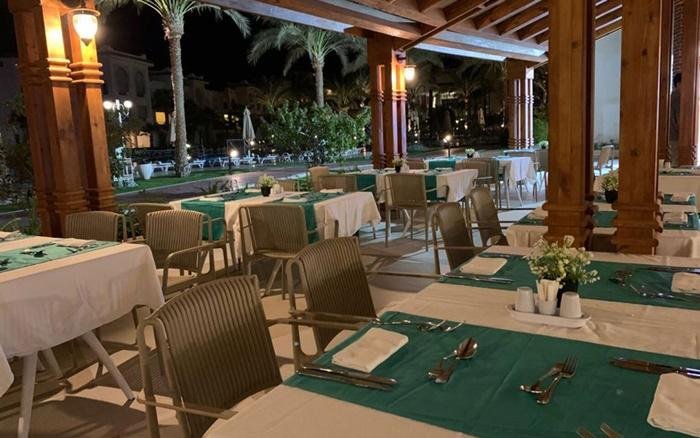 Hurghada utazás Serenity Alma Resort