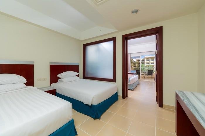 Hurghada utazás Serenity Alma Resort