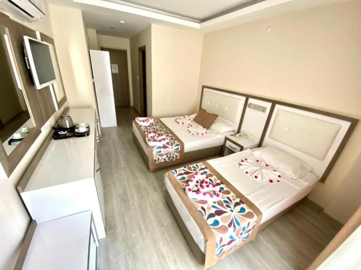 Alanya utazás Acar Hotel