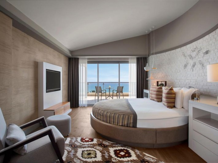 Barut Acanthus and Cennet Side