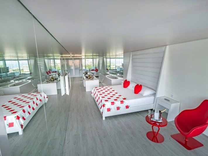 Belek utazás Adam & Eve