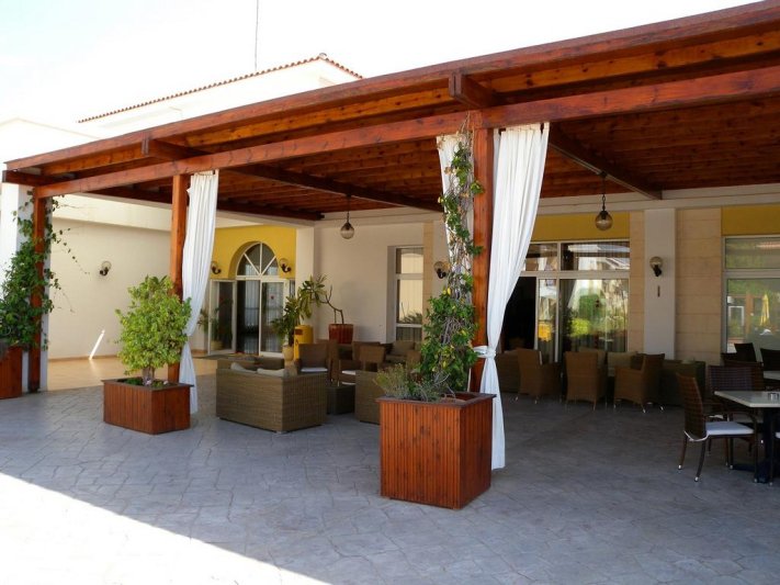 Dél-Ciprus utazás Aktea Beach Village