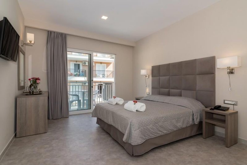 Zakynthos utazás Altura Hotel