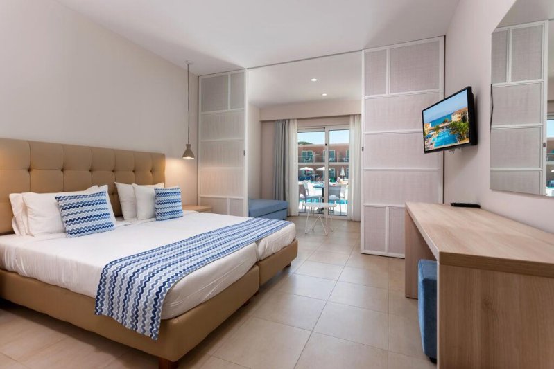 Zakynthos utazás Alykanas Village Hotel