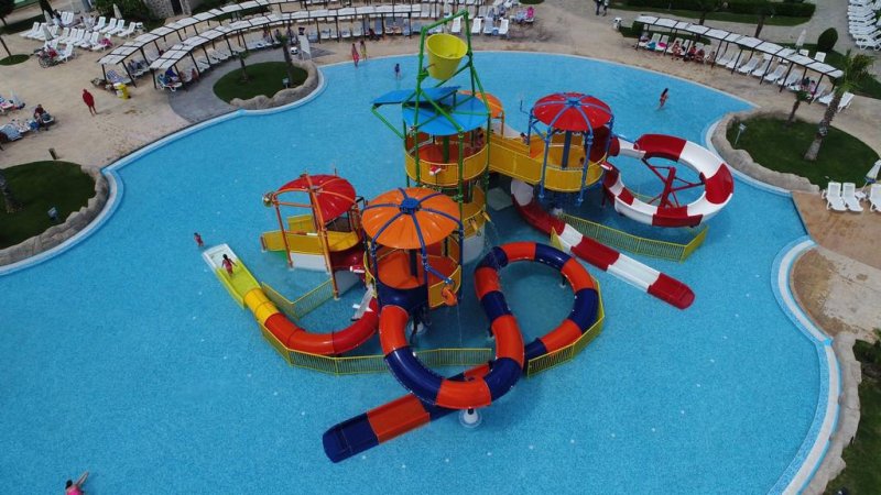 Napospart utazás Aqua Nevis Club Hotel