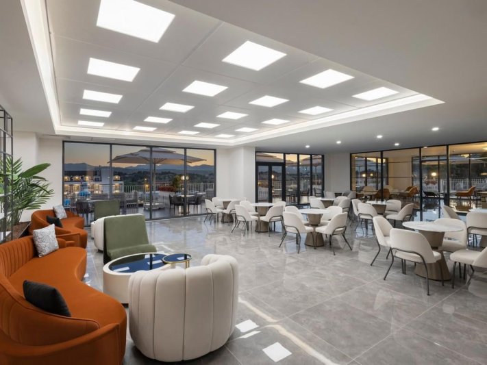 Arcanus Hotels Trendline Side Side