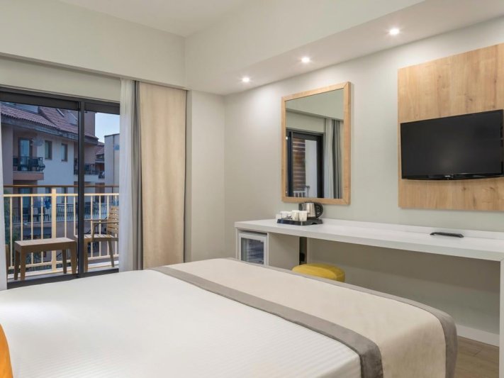 Arcanus Hotels Trendline Side Side
