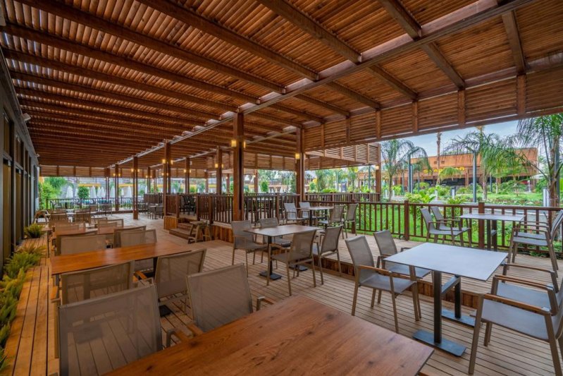 Arnor Deluxe Hotel & Spa Side
