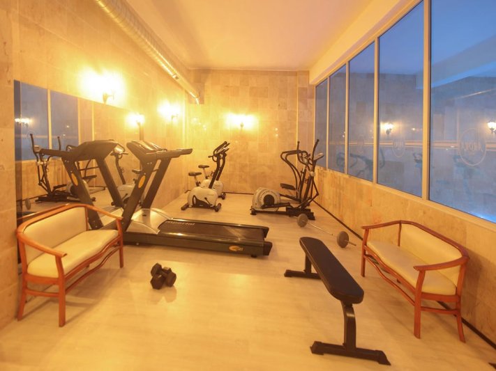 Kusadasi utazás Arora Hotel