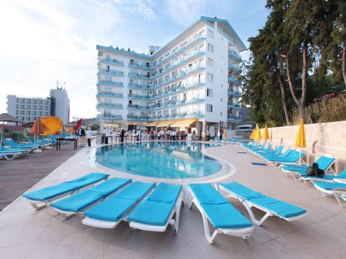 Kusadasi utazás Arora Hotel