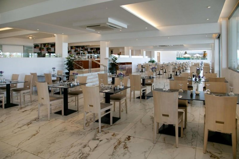 Asterias Beach Hotel Dél-Ciprus