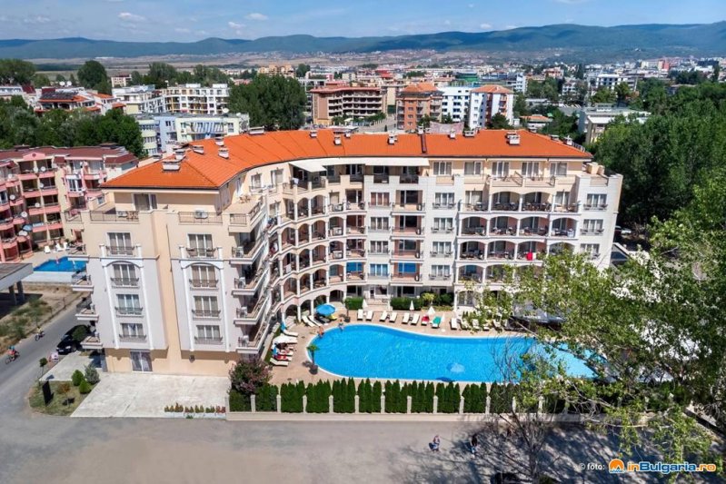 Napospart utazás Avenue Deluxe