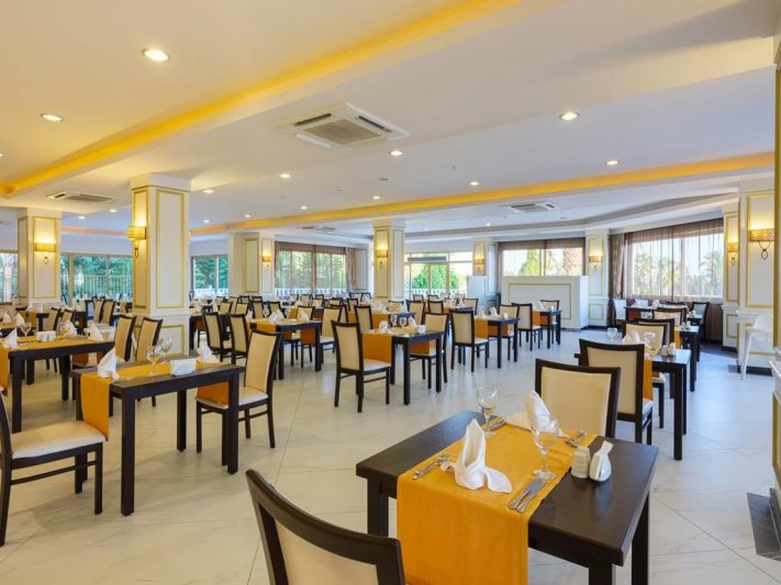 Belek utazás Aydinbey Famous Resort