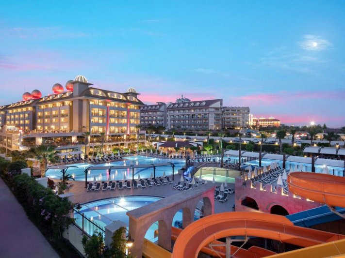 Aydinbey Kings Palace and Spa Side