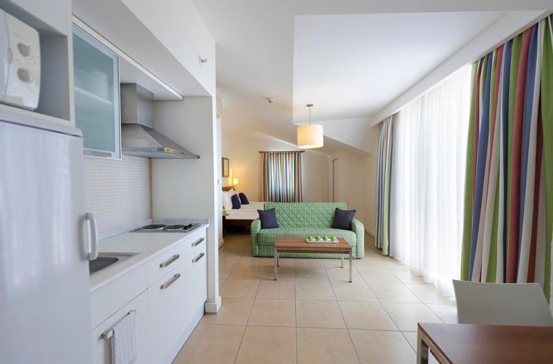Barut B Suites Side