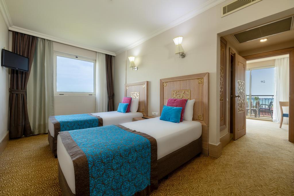 Crystal Family Comfort Collection Belek