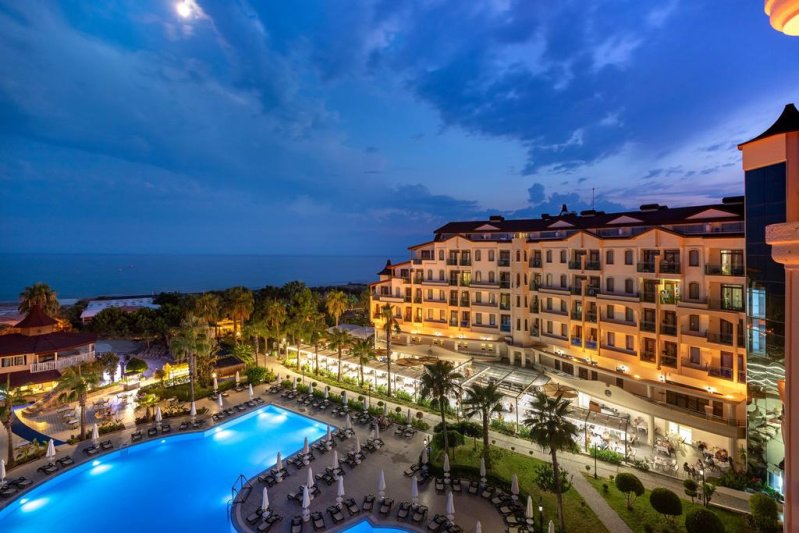 Bella Resort Hotel Spa Side