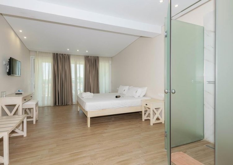 Zakynthos Kypseli utazás Belussi Beach Hotel & Suites