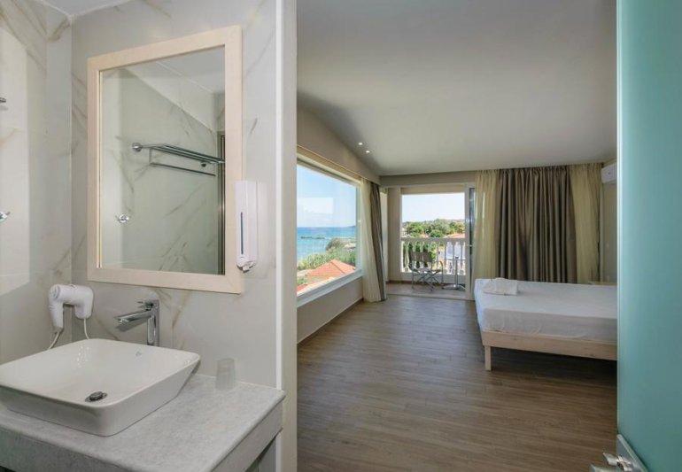 Zakynthos Kypseli utazás Belussi Beach Hotel & Suites