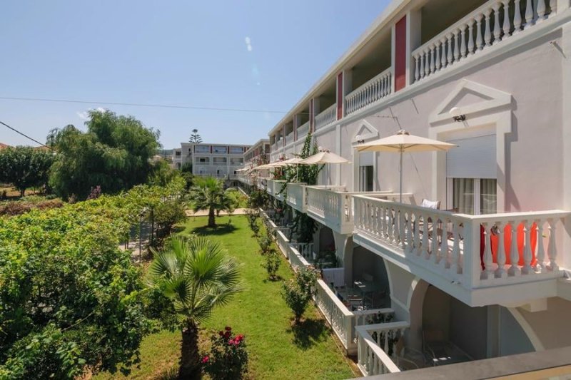 Zakynthos Kypseli utazás Belussi Beach Hotel & Suites
