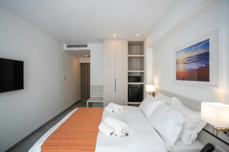 Best Western Plus Larco Dél-Ciprus