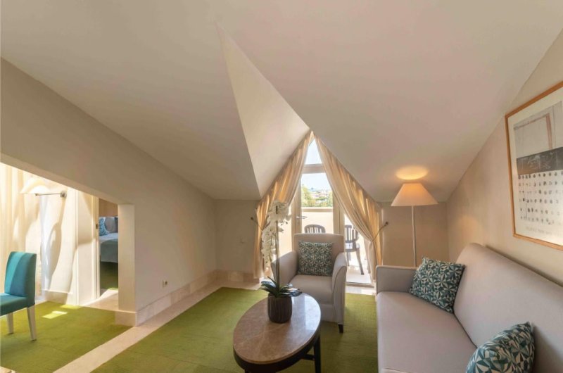 Xanthe Resort And Spa Side