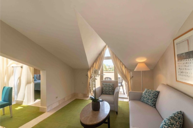 Xanthe Resort And Spa Side