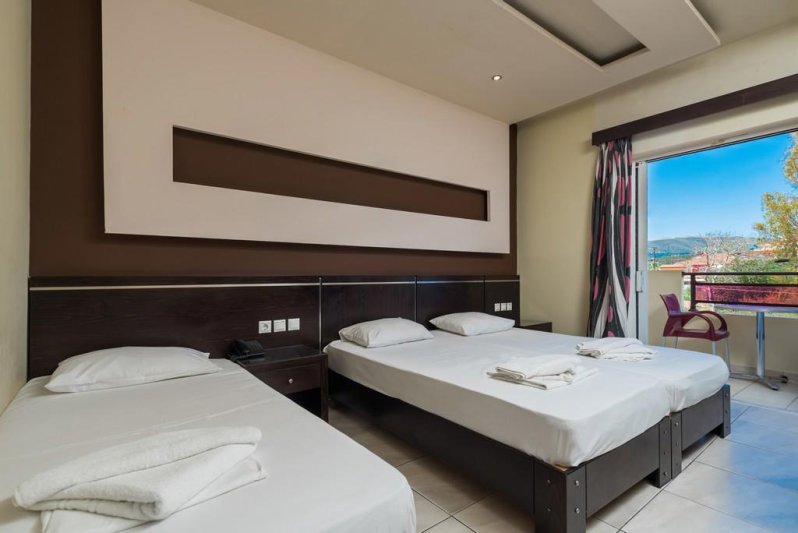 Canadian Hotel Zakynthos