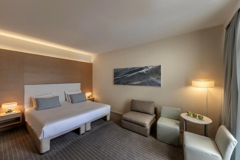 Dél-Ciprus utazás Capo Bay Hotel