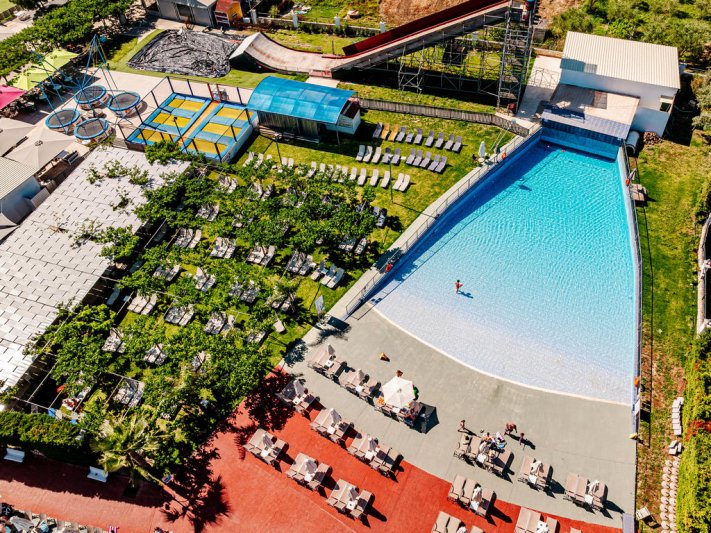 Zakynthos utazás Caretta Beach Resort & Waterpark