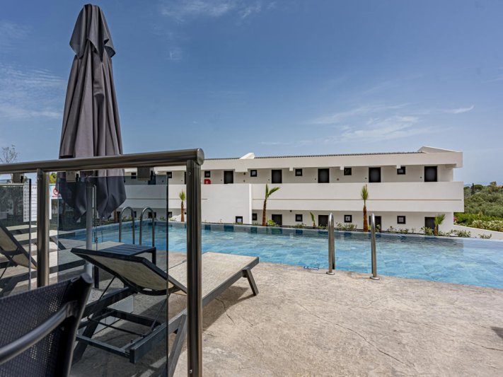 Zakynthos utazás Caretta Paradise Hotel & Waterpark