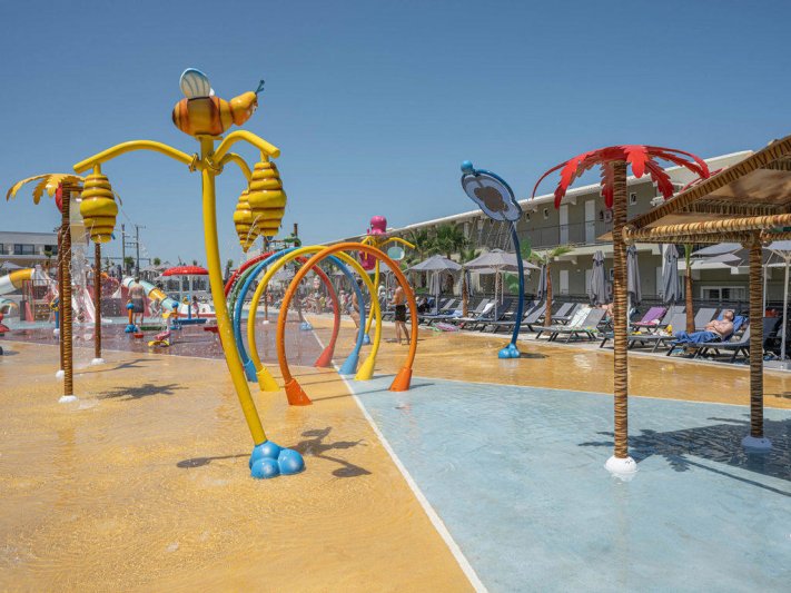 Zakynthos utazás Caretta Paradise Hotel & Waterpark