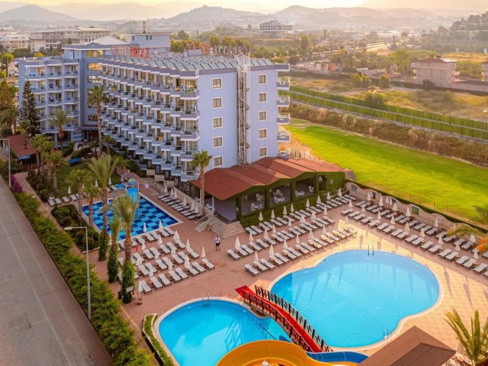 Alanya utazás Caretta Relax