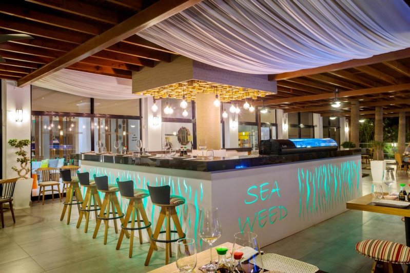 Dél-Ciprus Protaras utazás Cavo Maris Beach