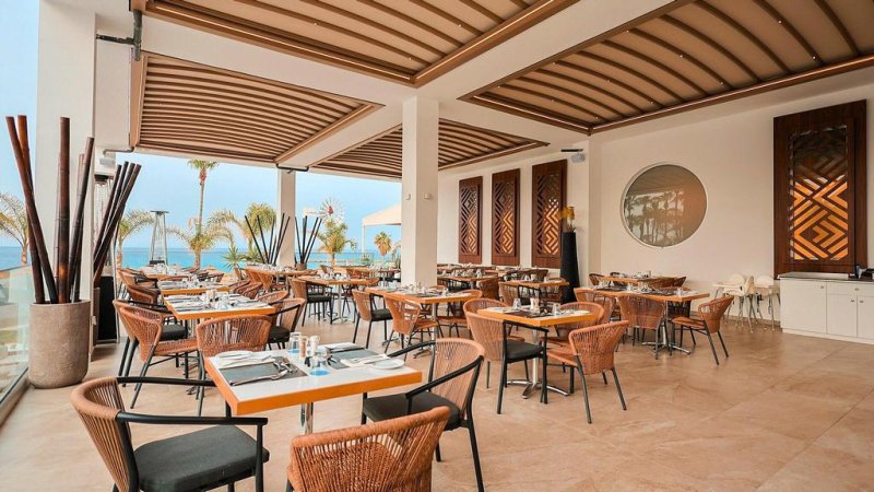 Dél-Ciprus Protaras utazás Cavo Maris Beach