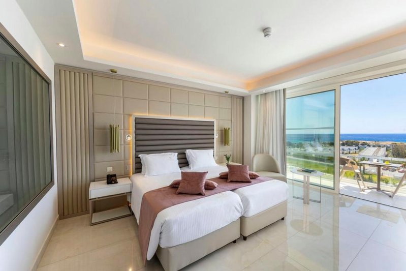 Dél-Ciprus utazás Chrysomare Beach Hotel