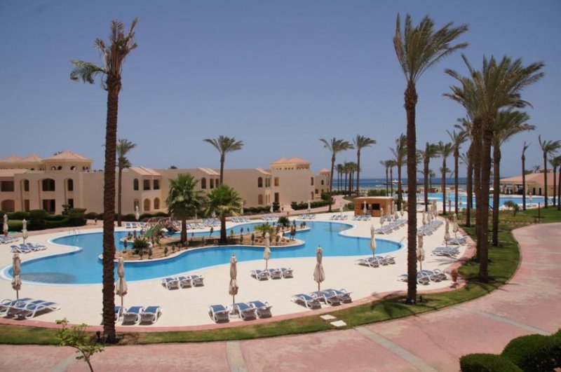 Hurghada utazás Cleopatra Luxury
