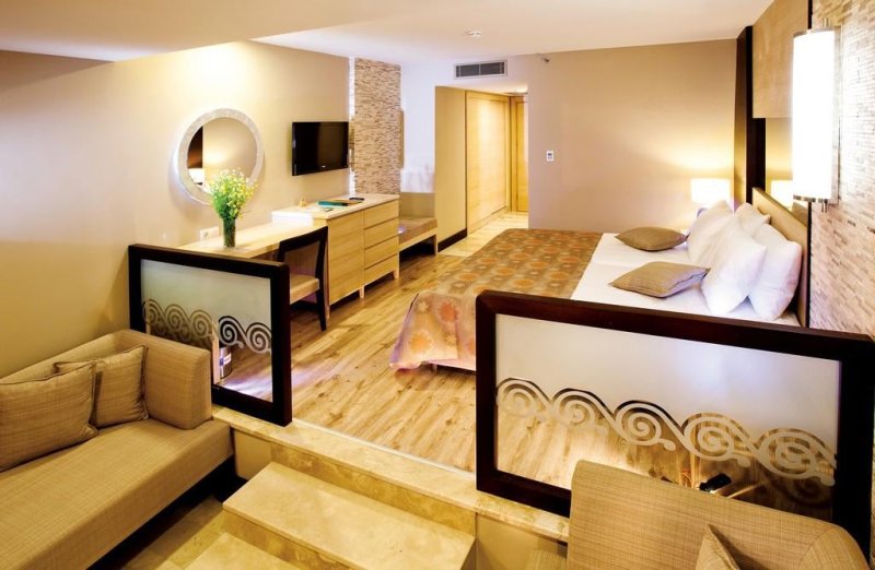 Melas Holiday Village Side