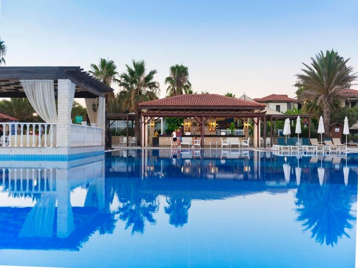 Side utazás Club Nena